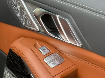 BMW X7 2022 года за 47 000 000 тг. в Астана – фото 28