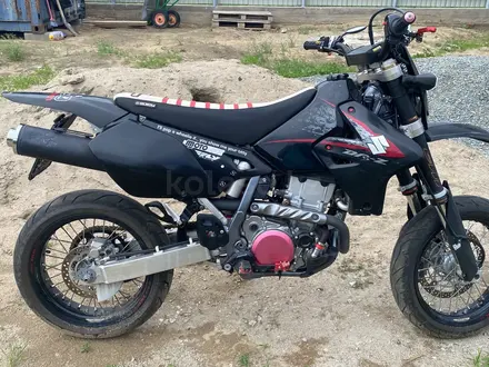 Suzuki  DR-Z 400 SM 2009 года за 2 400 000 тг. в Павлодар