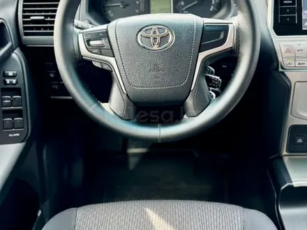 Toyota Land Cruiser Prado 2017 года за 19 200 000 тг. в Шымкент – фото 10