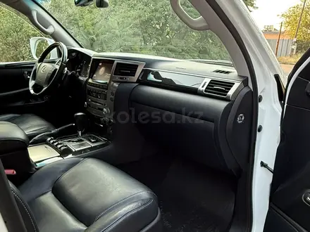 Lexus LX 570 2013 года за 27 800 000 тг. в Алматы – фото 16