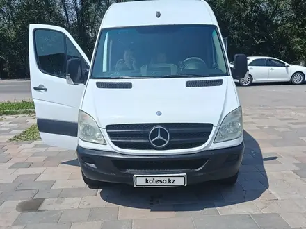 Mercedes-Benz Sprinter 2011 года за 9 500 000 тг. в Алматы – фото 3