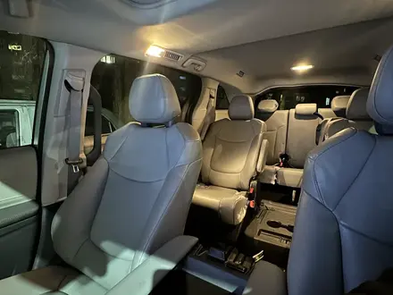 Toyota Sienna 2023 года за 22 700 000 тг. в Алматы – фото 17