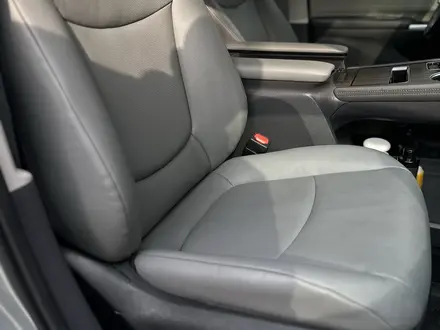 Toyota Sienna 2023 года за 22 700 000 тг. в Алматы – фото 30