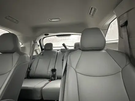 Toyota Sienna 2023 года за 22 700 000 тг. в Алматы – фото 24