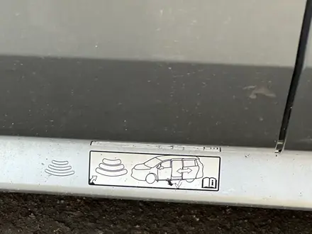 Toyota Sienna 2023 года за 22 700 000 тг. в Алматы – фото 31