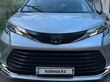 Toyota Sienna 2023 года за 23 500 000 тг. в Алматы – фото 4