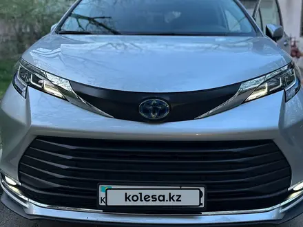 Toyota Sienna 2023 года за 22 700 000 тг. в Алматы – фото 6