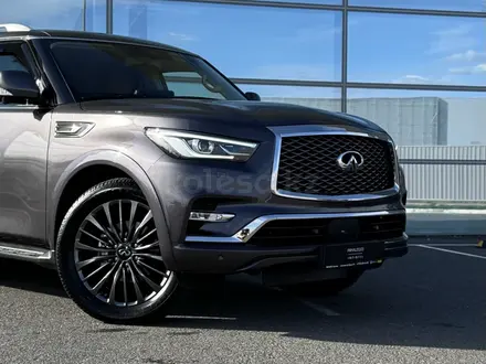 Infiniti QX80 2022 года за 32 500 000 тг. в Астана – фото 2