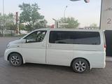 Nissan Elgrand 2003 года за 5 990 000 тг. в Астана – фото 2