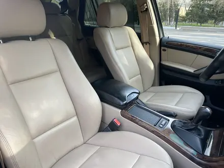 BMW X5 2004 года за 7 800 000 тг. в Караганда – фото 29