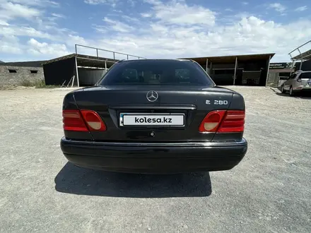 Mercedes-Benz E 280 1996 года за 2 300 000 тг. в Туркестан – фото 3