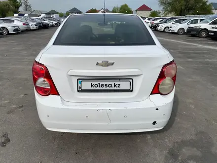 Chevrolet Aveo 2014 года за 2 208 750 тг. в Алматы – фото 2
