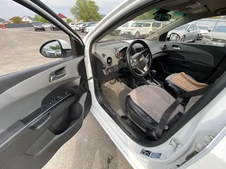Chevrolet Aveo 2014 года за 2 208 750 тг. в Алматы – фото 7