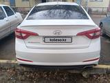 Hyundai Sonata 2015 года за 7 500 000 тг. в Актобе – фото 4