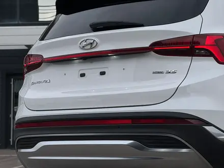 Hyundai Santa Fe 2021 года за 17 800 000 тг. в Шымкент – фото 13