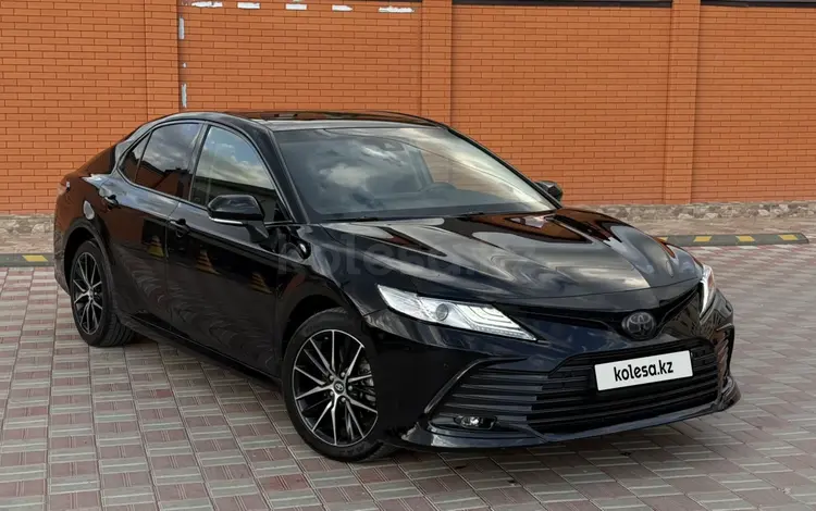 Toyota Camry 2023 годаүшін15 000 000 тг. в Атырау