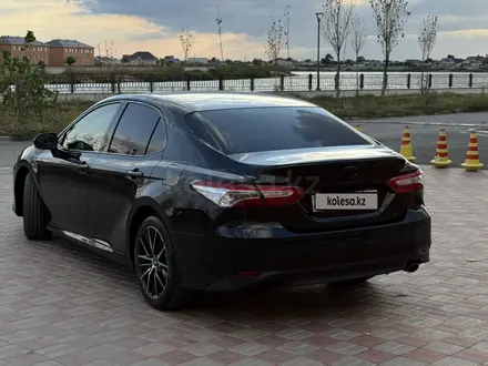 Toyota Camry 2023 года за 15 000 000 тг. в Атырау – фото 4