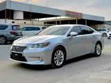 Lexus ES 300h 2013 годаfor8 500 000 тг. в Жанаозен – фото 2