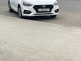 Hyundai Solaris 2018 года за 5 200 000 тг. в Атырау – фото 3