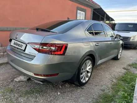 Skoda Superb 2019 года за 15 500 000 тг. в Алматы – фото 5