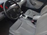 Volkswagen Passat 2006 годаүшін2 500 000 тг. в Астана – фото 3