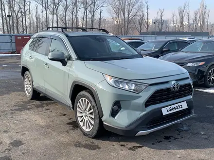 Toyota RAV4 2020 года за 10 779 200 тг. в Алматы – фото 3