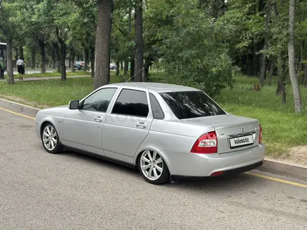 ВАЗ (Lada) Priora 2170 2014 года за 2 400 000 тг. в Алматы – фото 2