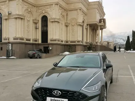 Hyundai Sonata 2021 года за 11 990 000 тг. в Петропавловск – фото 5