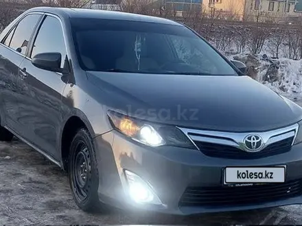 Toyota Camry 2012 года за 7 700 000 тг. в Актобе – фото 3