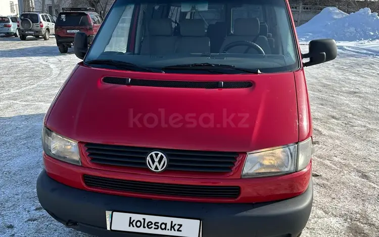 Volkswagen Caravelle 2001 годаүшін6 000 000 тг. в Павлодар