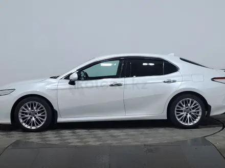Toyota Camry 2018 года за 12 850 000 тг. в Астана – фото 8