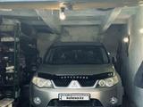 Mitsubishi Outlander 2008 года за 7 500 000 тг. в Караганда