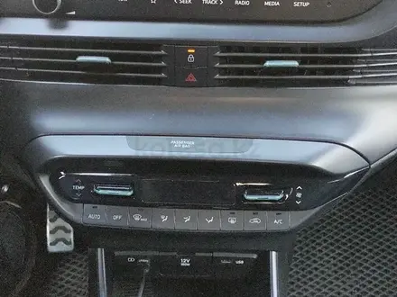 Hyundai Bayon 2023 года за 7 800 000 тг. в Шымкент – фото 6
