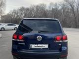 Volkswagen Touareg 2003 года за 5 500 000 тг. в Алматы – фото 5