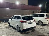 Kia Carens 2014 годаfor7 500 000 тг. в Шымкент – фото 4