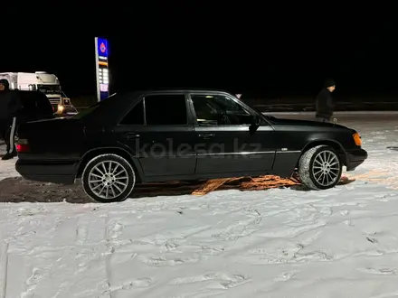 Mercedes-Benz E 280 1994 года за 3 000 000 тг. в Талдыкорган – фото 3