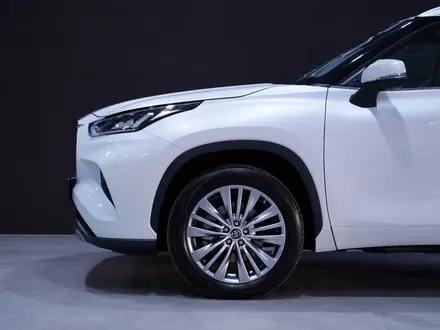 Toyota Highlander 2024 года за 24 300 000 тг. в Алматы – фото 5