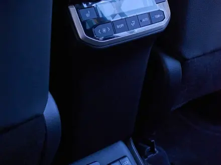 Toyota Highlander 2024 года за 24 300 000 тг. в Алматы – фото 11