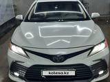 Toyota Camry 2019 года за 12 500 000 тг. в Рудный – фото 2