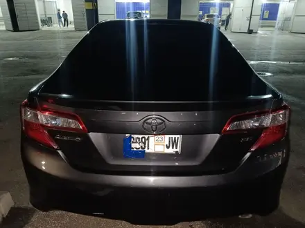 Toyota Camry 2013 года за 5 200 000 тг. в Актобе – фото 2