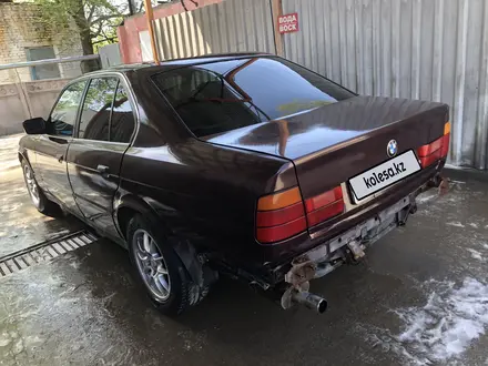 BMW 520 1991 года за 1 100 000 тг. в Тараз – фото 2
