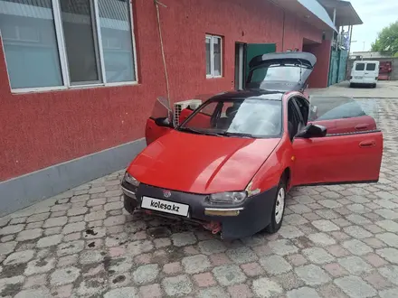 Mazda 323 1995 года за 800 000 тг. в Алматы – фото 9