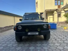 Nissan Patrol, 1994
