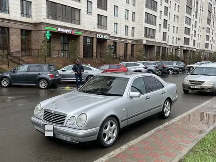 Mercedes-Benz E 280 1998 годаүшін3 500 000 тг. в Астана – фото 4