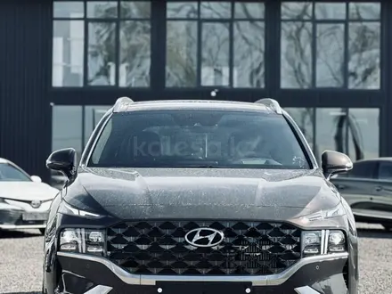 Hyundai Santa Fe 2022 года за 22 000 000 тг. в Алматы – фото 3