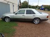 Mercedes-Benz E 230 1991 года за 850 000 тг. в Уральск