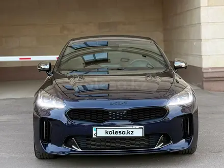 Kia Stinger 2022 года за 18 300 000 тг. в Алматы