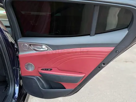 Kia Stinger 2022 года за 18 300 000 тг. в Алматы – фото 31