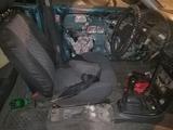 Mazda 323 1991 года за 25 000 тг. в Семей – фото 2