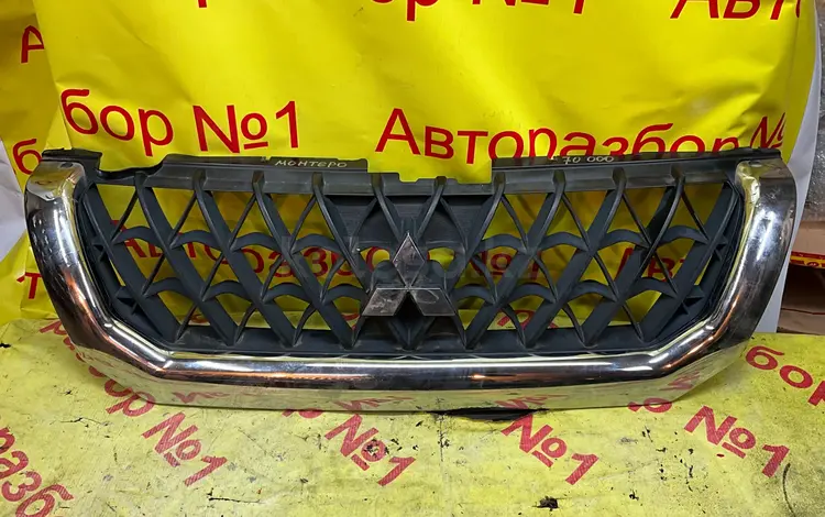 Решетка на Мицубиси Монтеро спорт за 6 000 тг. в Алматы